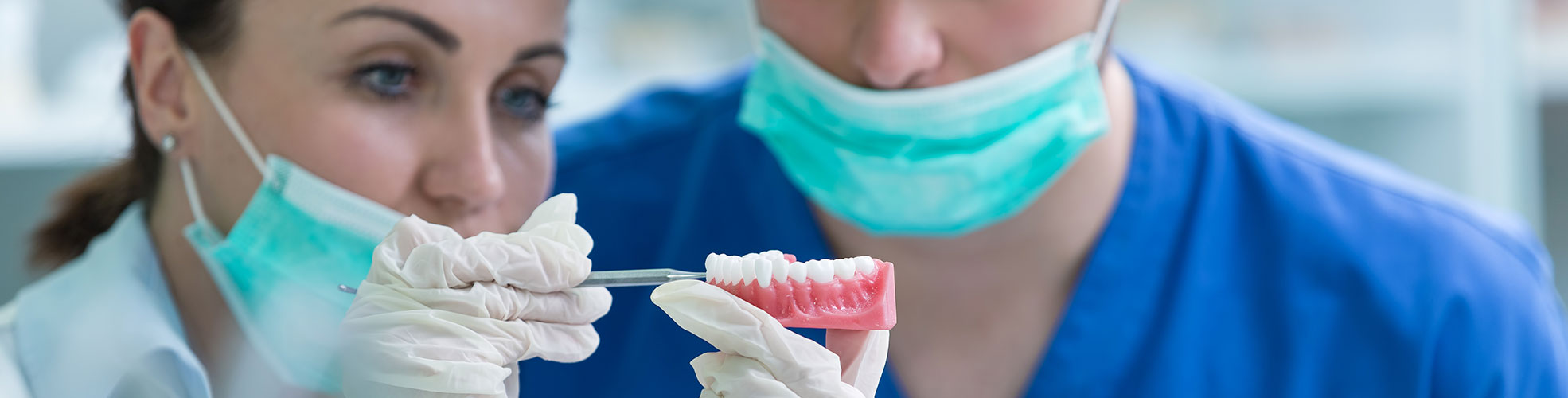 dentisti e dentiera