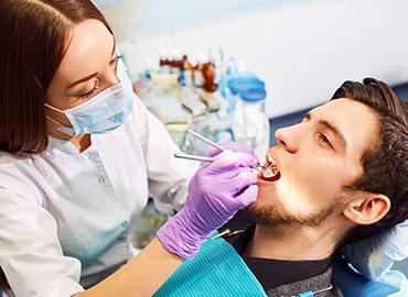 implantologia dal dentista